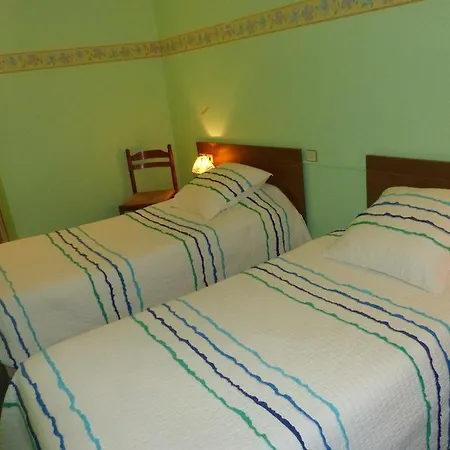 Hotel Du Donjon 2*