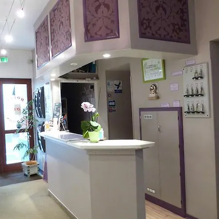 Hotel Du Donjon 2*