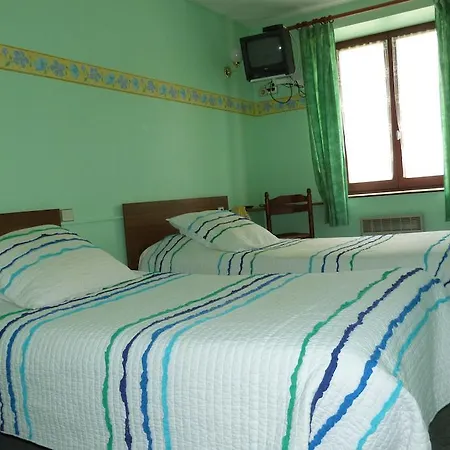 Hotel Du Donjon 2*